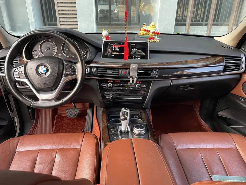 BMW X5 (Imported) — фото 9