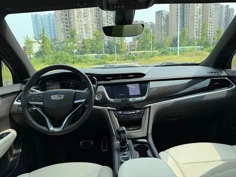 Cadillac XT6 — фото 6