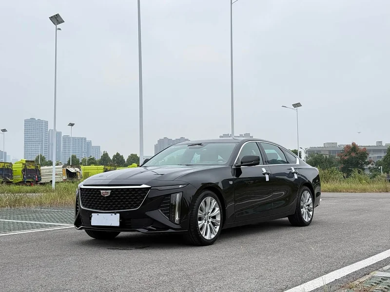 Cadillac CT6 — фото 1