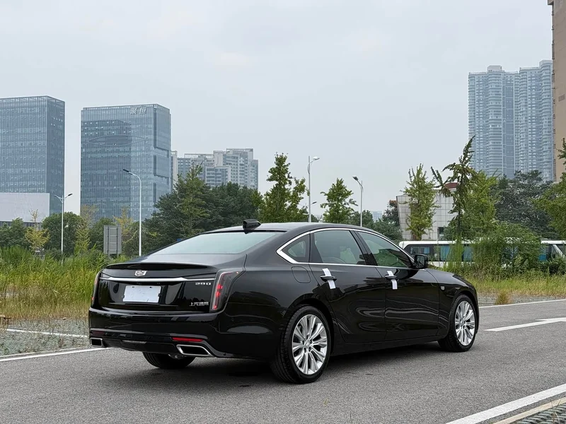 Cadillac CT6 — фото 13