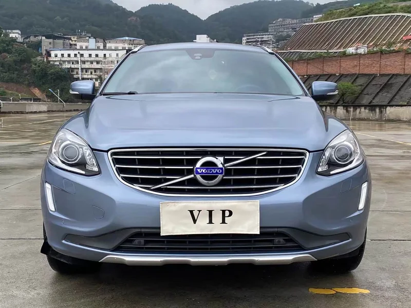 Volvo XC60 — фото 2