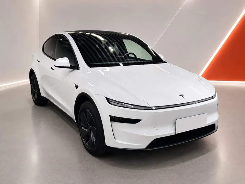 Tesla Model Y — фото 3