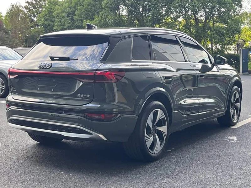 Audi Q6L e-tron — фото 5