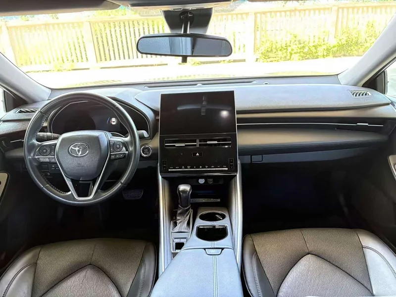 Toyota Avalon — фото 17