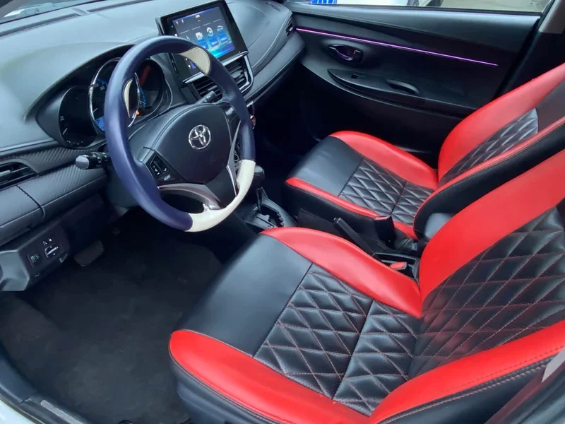 Toyota Yaris L — фото 8