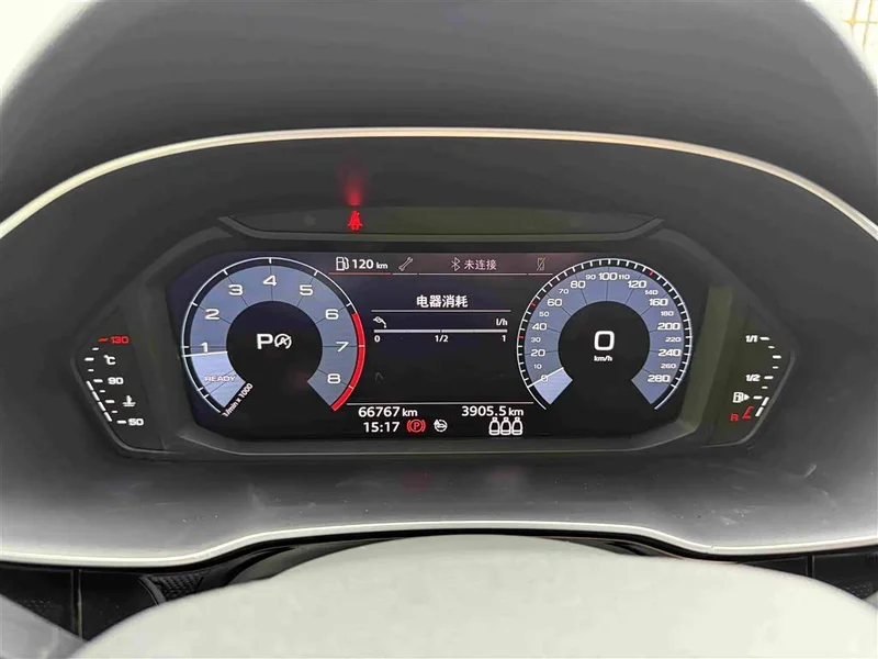 Audi Q3 Sportback — фото 10