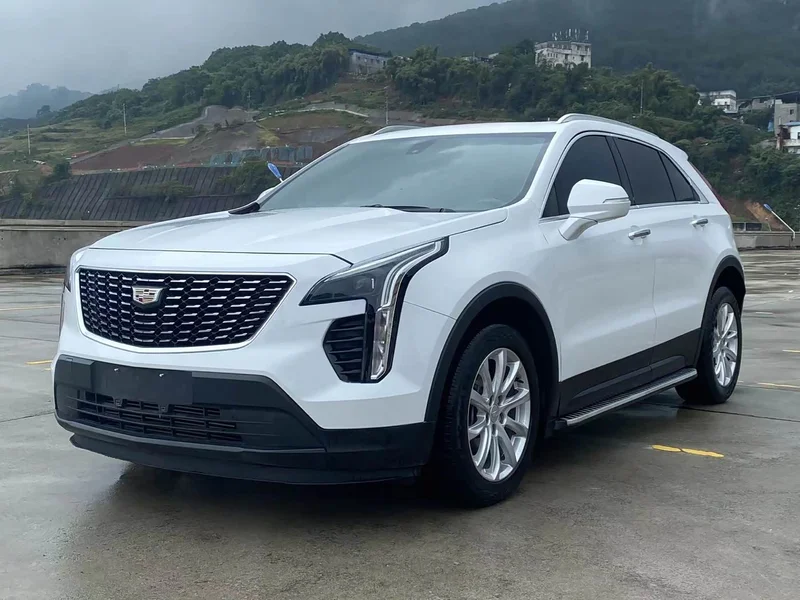 Cadillac XT4 — фото 1