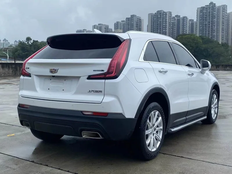 Cadillac XT4 — фото 5