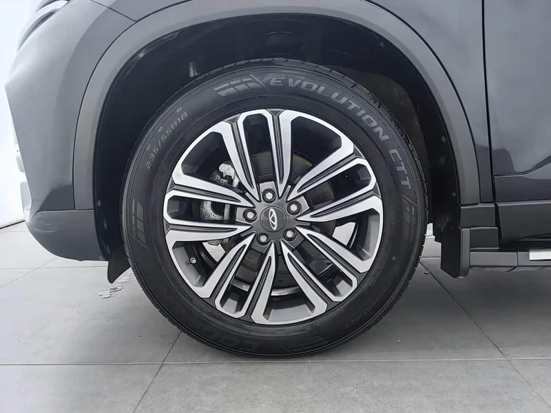 Chery Tiggo 8 — фото 17