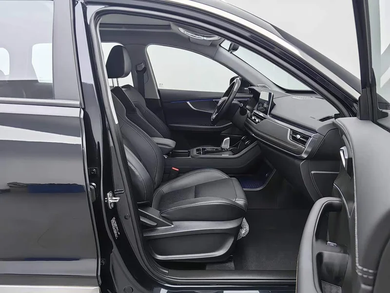 Chery Tiggo 8 — фото 23