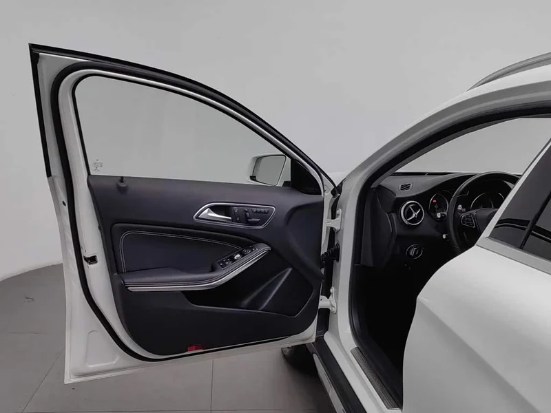 Mercedes-Benz GLA — фото 8