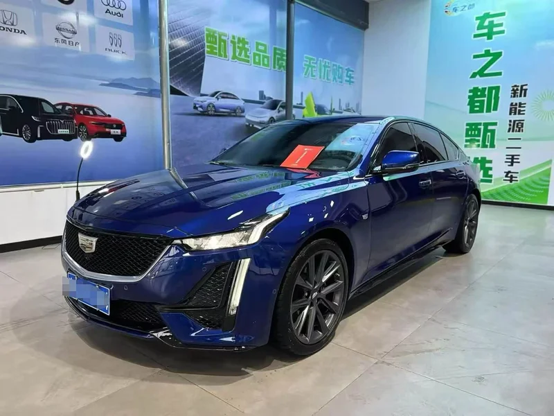 Cadillac CT5 — фото 1
