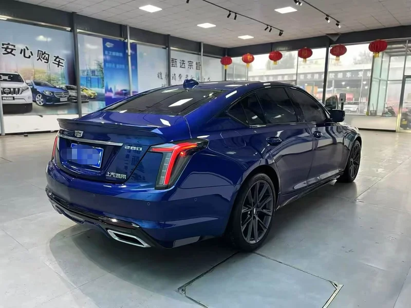 Cadillac CT5 — фото 7