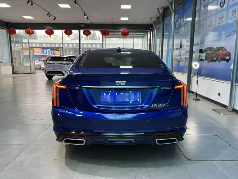 Cadillac CT5 — фото 8