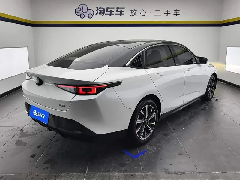Changan Eado — фото 3