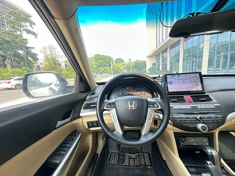 Honda Crosstour — фото 11