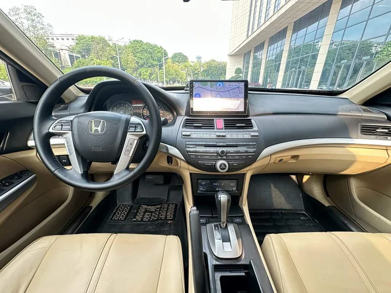 Honda Crosstour — фото 12