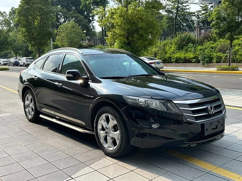 Honda Crosstour — фото 2