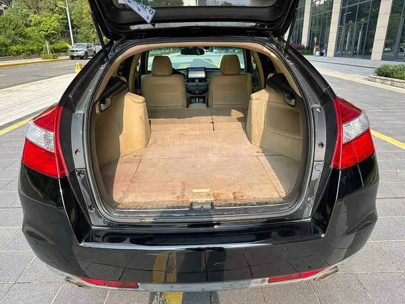 Honda Crosstour — фото 22