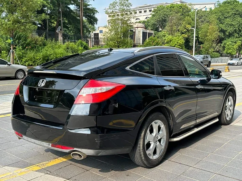 Honda Crosstour — фото 7