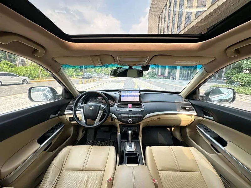 Honda Crosstour — фото 10