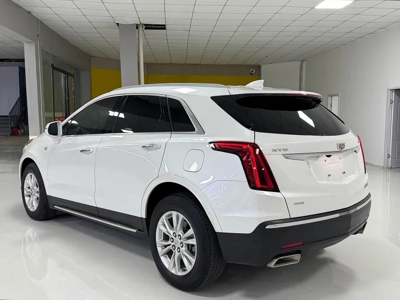 Cadillac XT5 — фото 7