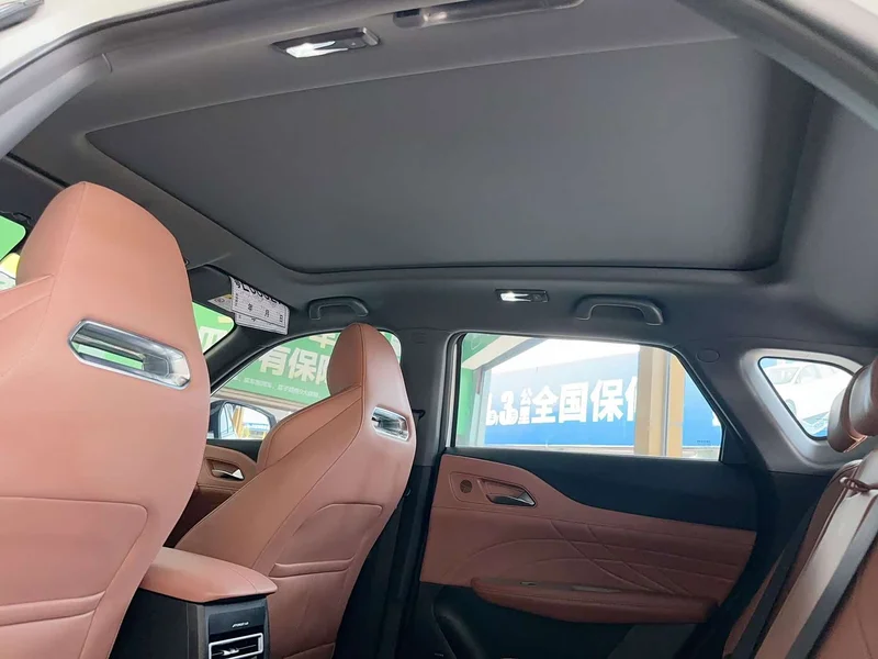 Changan UNI-Z New Energy — фото 16