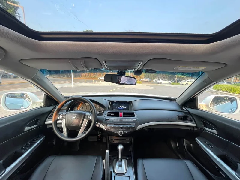 Honda Crosstour — фото 18