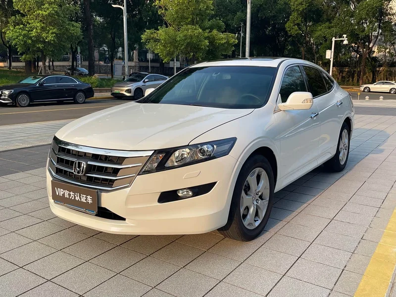 Honda Crosstour — фото 3