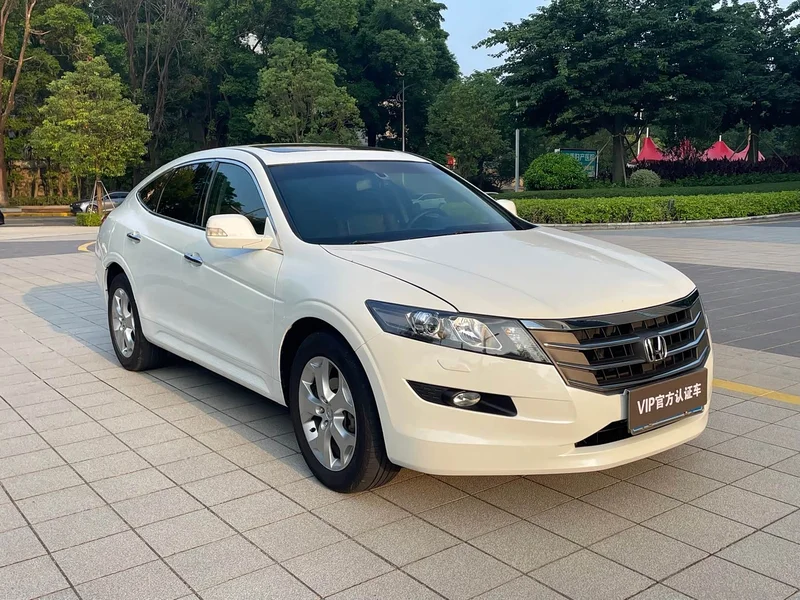 Honda Crosstour — фото 9