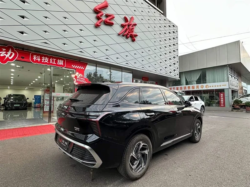 Hongqi HS3 — фото 6