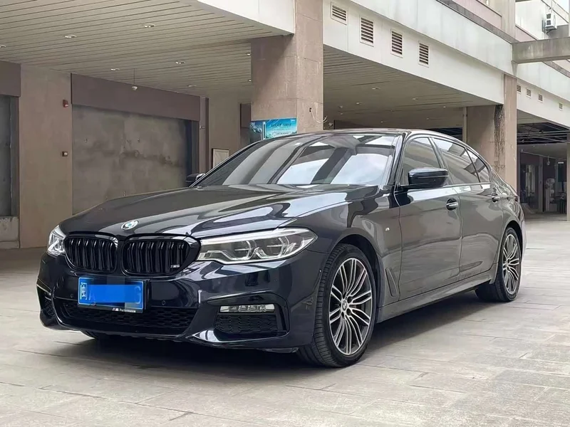 BMW 5-Series — фото 1