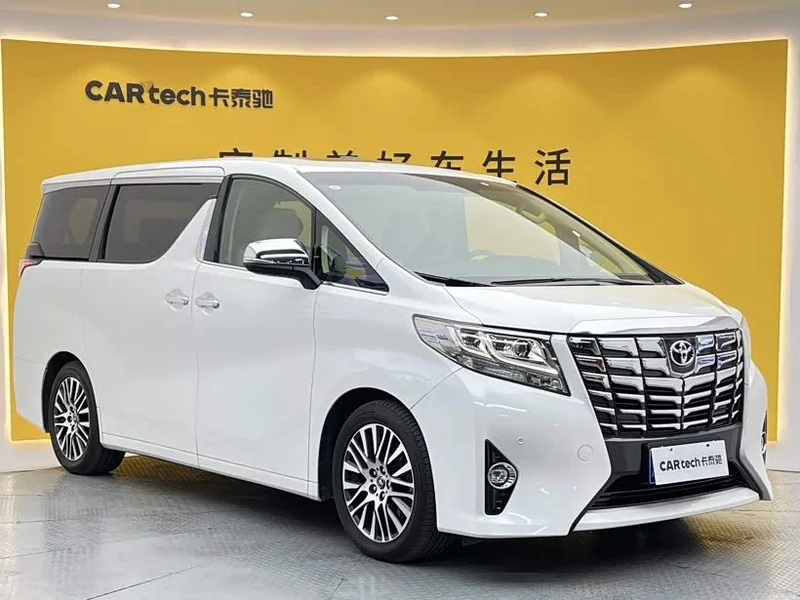 Toyota Alphard — фото 2