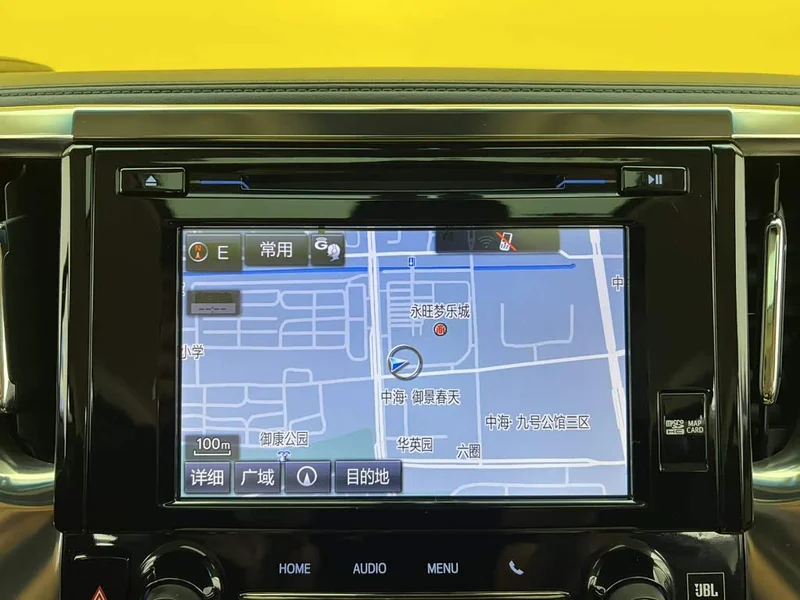 Toyota Alphard — фото 26