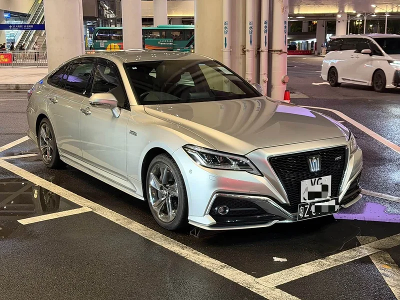 Toyota Crown Imported — фото 2