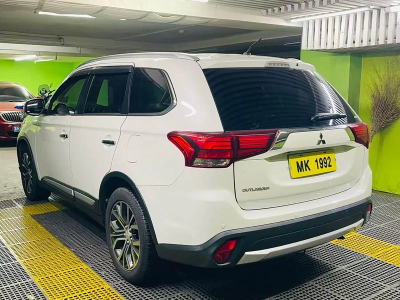 Mitsubishi Outlander — фото 10