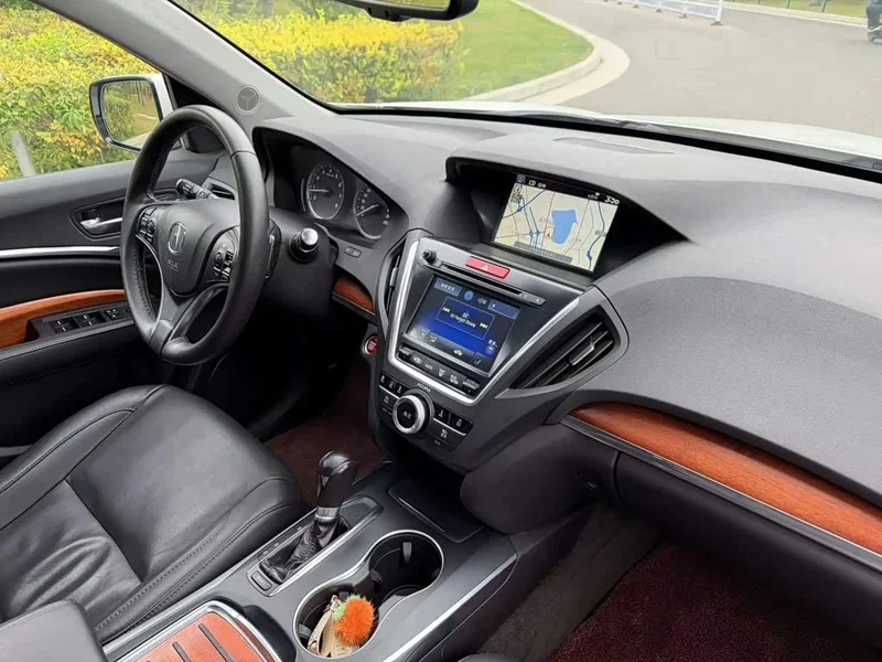 Acura MDX — фото 14