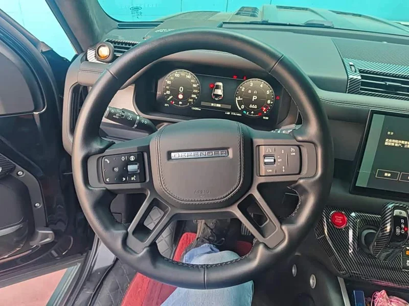 Land Rover Defender — фото 15