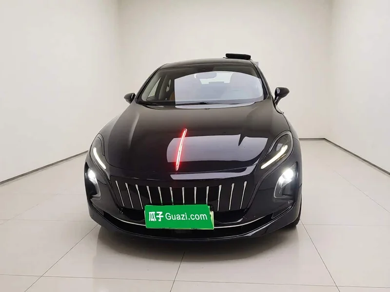 Hongqi E-QM5 — фото 2