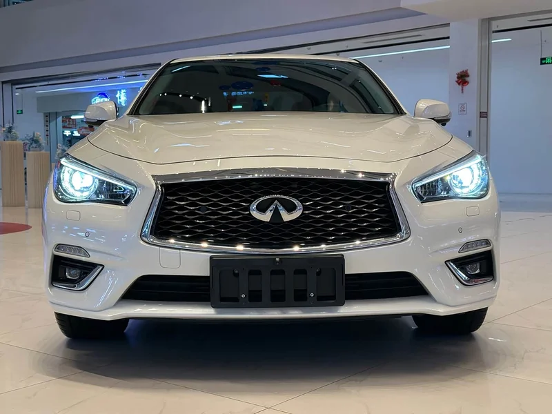 Infiniti Q50L — фото 2