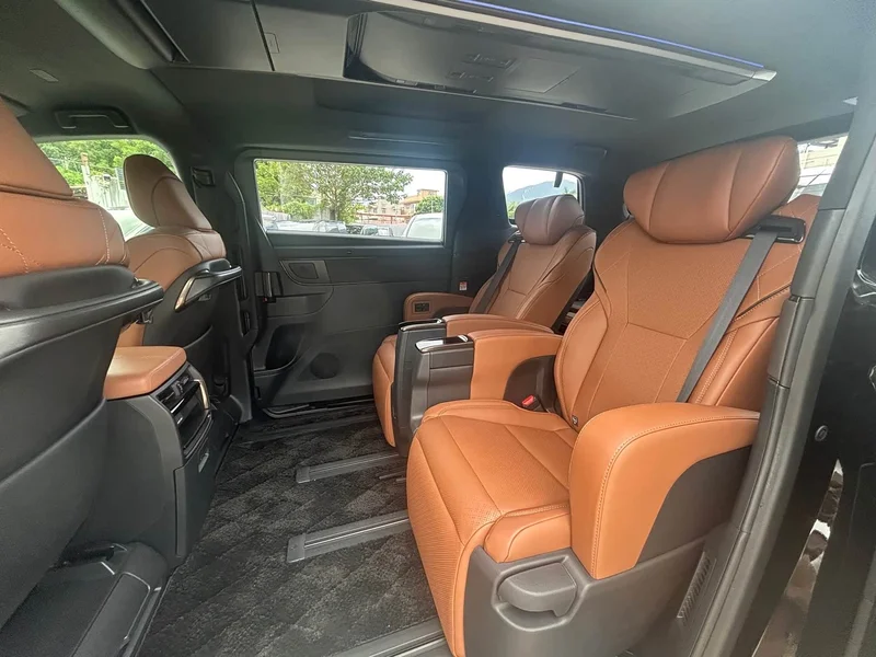 Toyota Vellfire — фото 16