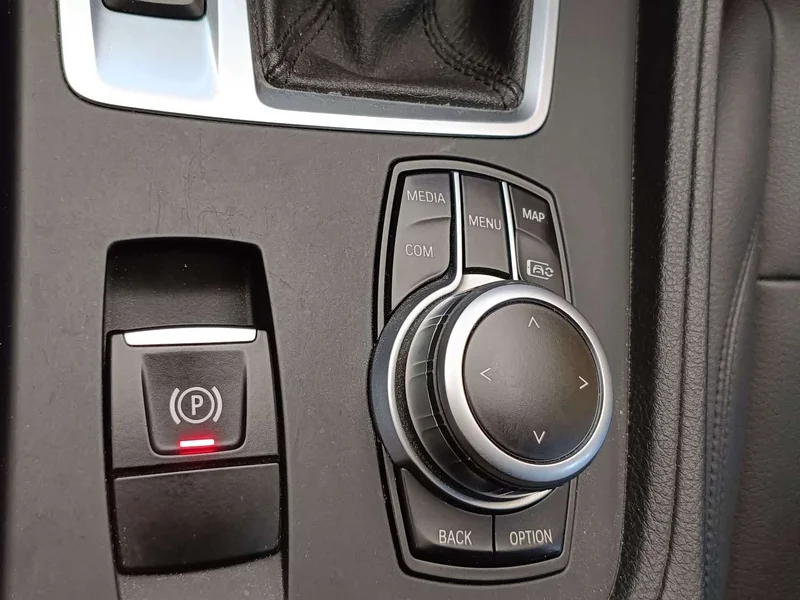 BMW 1-Series — фото 18