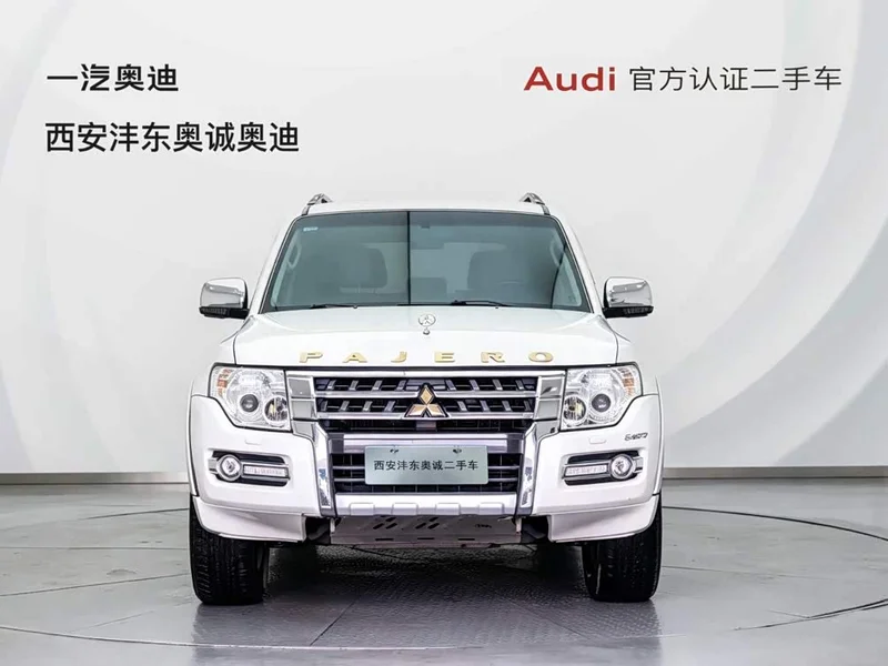 Mitsubishi Pajero (Imported) — фото 2