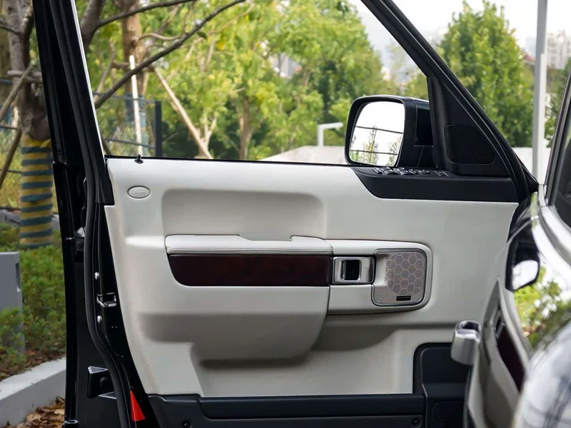 Land Rover Range Rover — фото 11