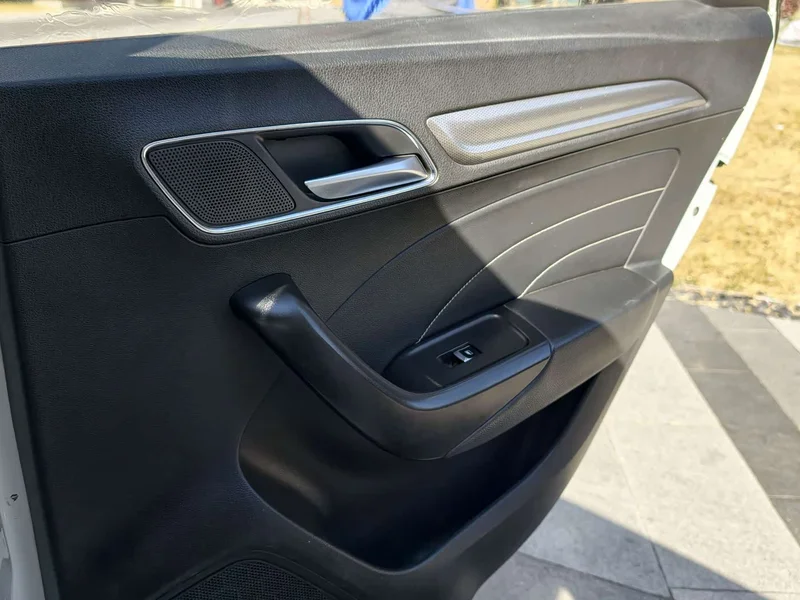 Roewe i6 Classic — фото 17