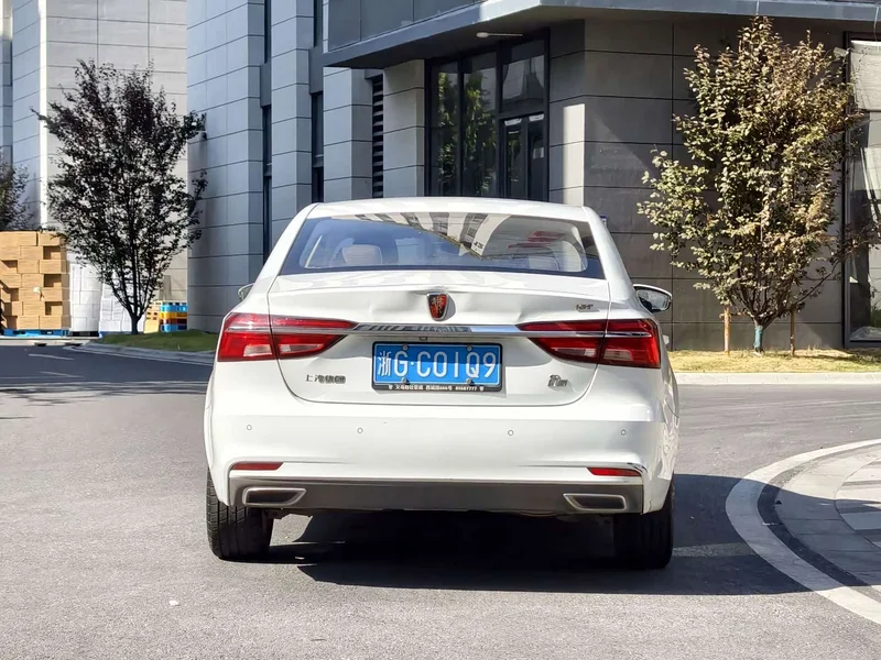 Roewe i6 Classic — фото 8