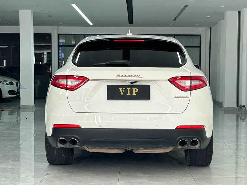 Maserati Levante — фото 8