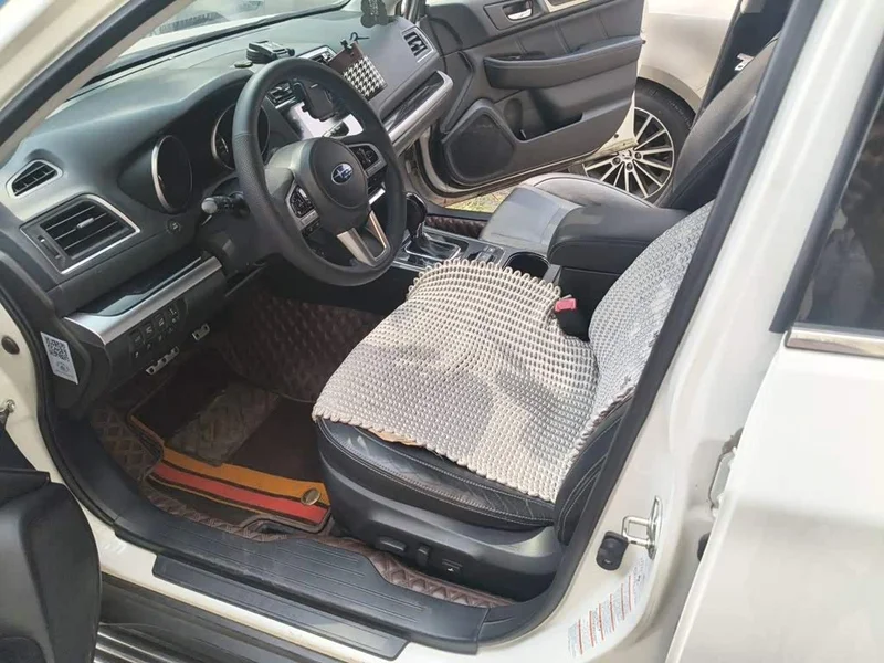 Subaru Outback — фото 11