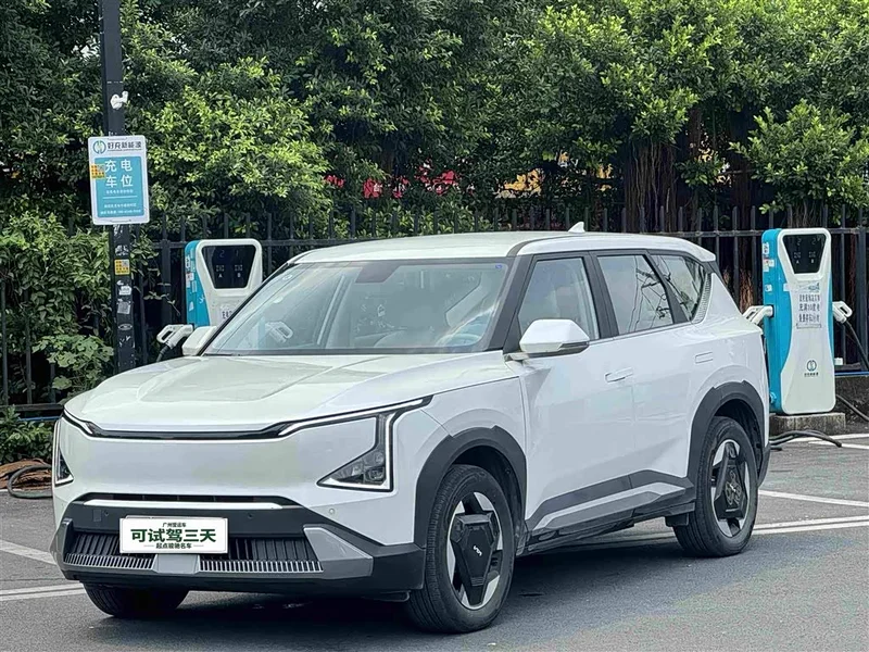 Kia EV5 — фото 1