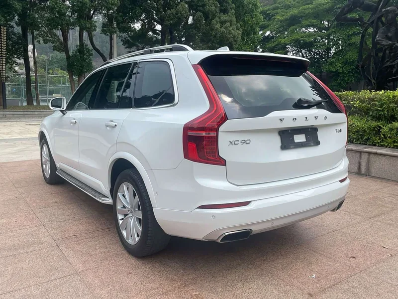 Volvo XC90 — фото 13
